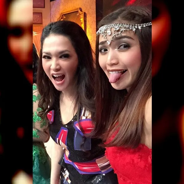 Selfie kocak Maia dan Jedar, siapa yang lebih cantik? © instagram.com/maiaestiantyreal