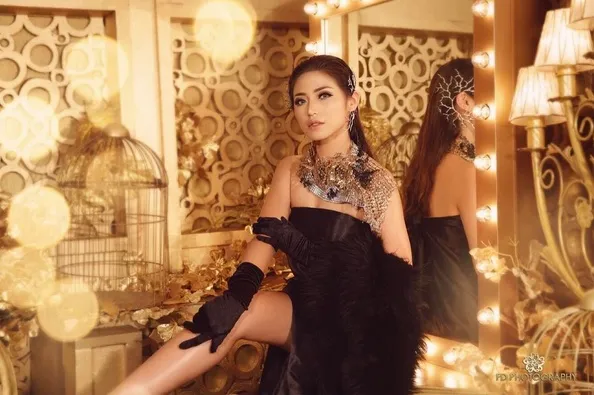 Segala tema dan gaya sudah Jessica Iskandar lakukan di hadapan kamera fotografer. /©instagram.com/inijedar