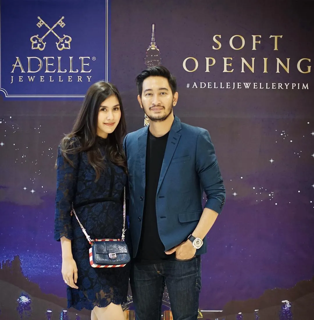 Hadiri acara berdua, Syahnaz dan Jeje tampil serasi! /©instagram.com/syahnazs