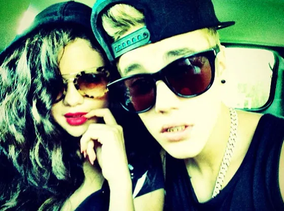Selena Gomez dan Justin Bieber @ eonline.com