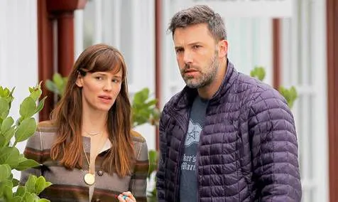 Ben siap mencari rumah baru setelah sepakat cerai dengan Jennifer © usmagazine.com