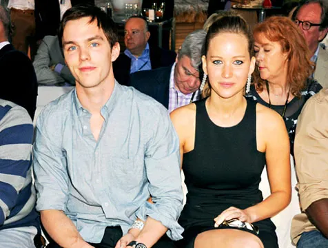 Inikah aktor tampan yang jadi rebutan? @ usmagazine.com
