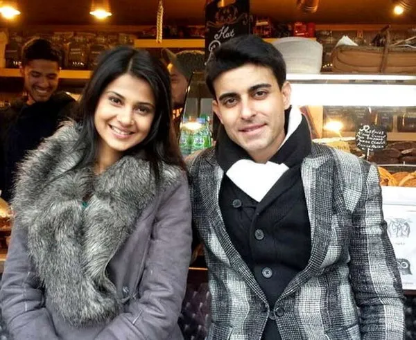 Jennifer Winget dan Gautam Rode, dua pemeran 'Saraswatichandra' yang dikabarkan dekat @besthdwallpaperz4u.blogspot.com