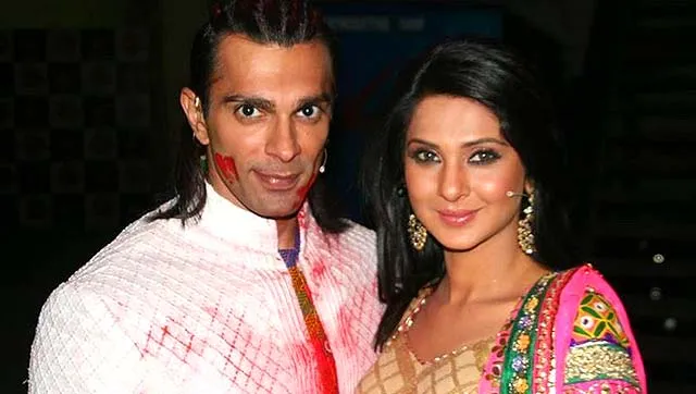Jennifer Winget dan Karan Singh Grover telah resmi bercerai dan kini hubungan keduanya dikabarkan tak baik @hindustantimes.com