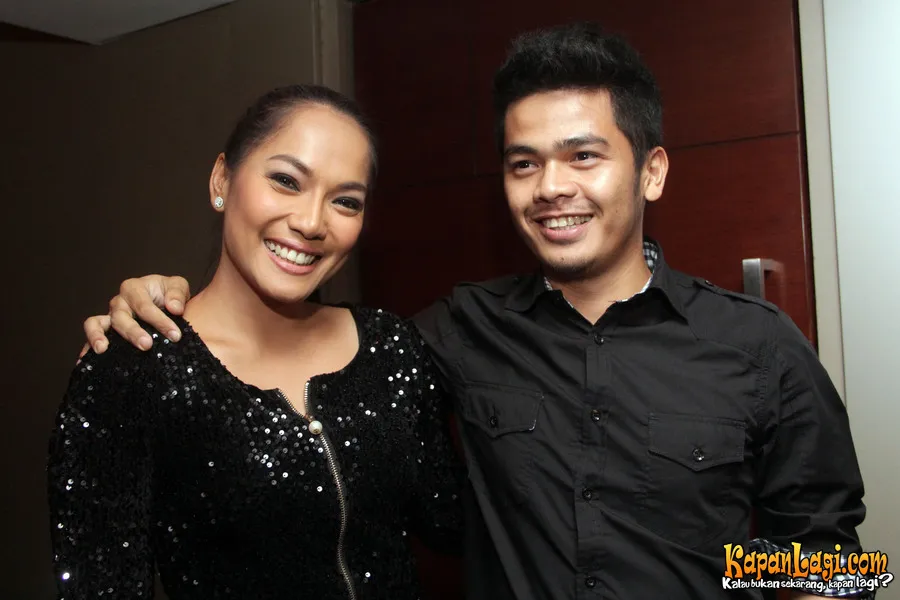 Jenny Cortez dan kekasihnya. ©Acat
