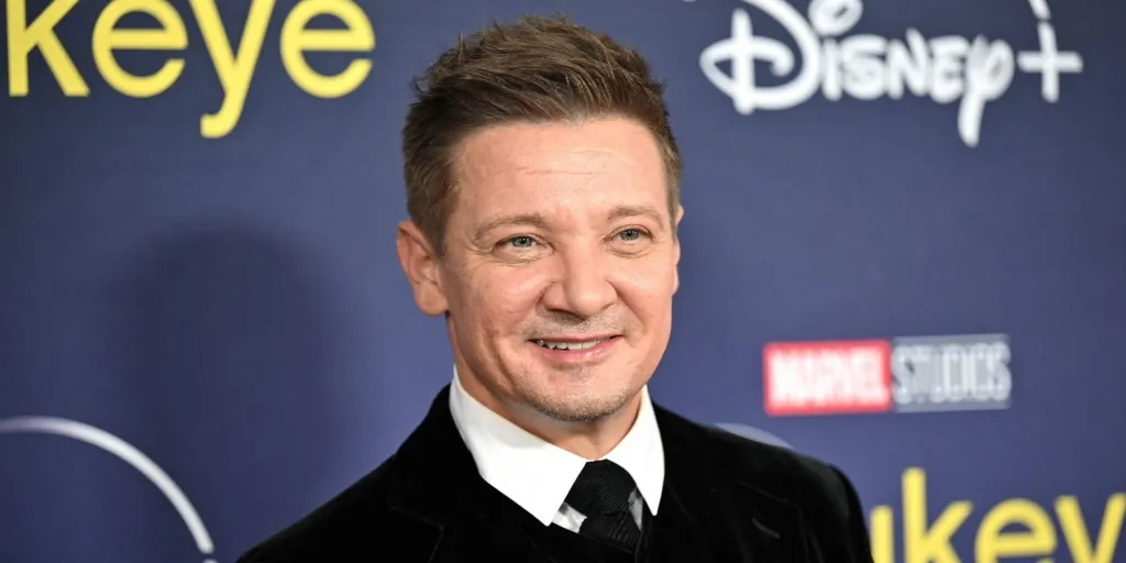 Jeremy Renner - Nomad