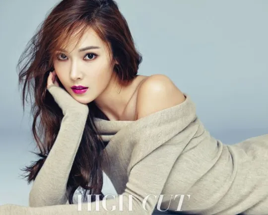 Jessica Jung yang mengumumkan akan segera merilis album baru. ©soompi.com