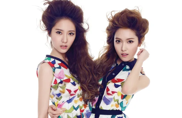Jessica dan Krystal siapkan show bersama. ©soompi.com