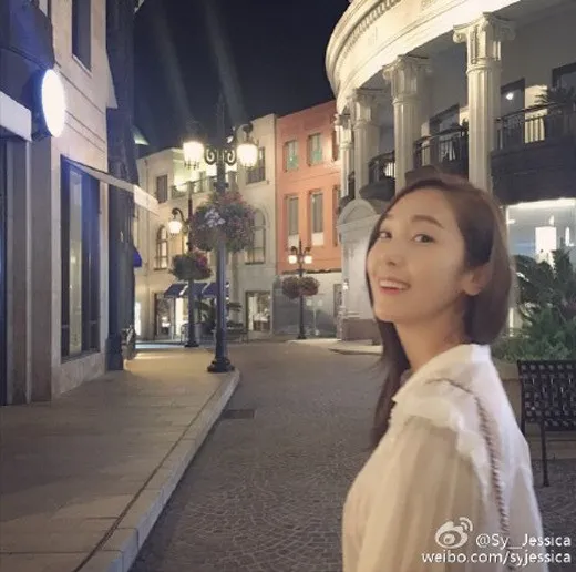 Jessica Jung memposting soal keberadaannya untuk pertama kali pasca keluar dari SM Entertainment. ©soompi.com