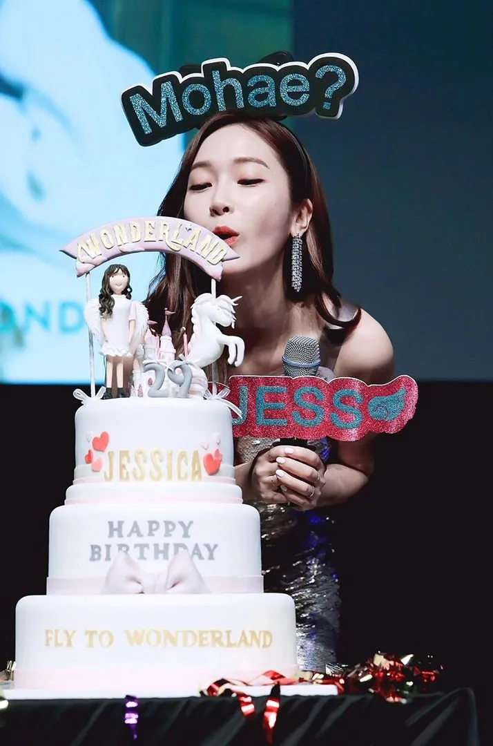 Momen Jessica rayakan ultah bareng fans tahun 2017 lalu. Credit: via instagram.com/jessica.syj