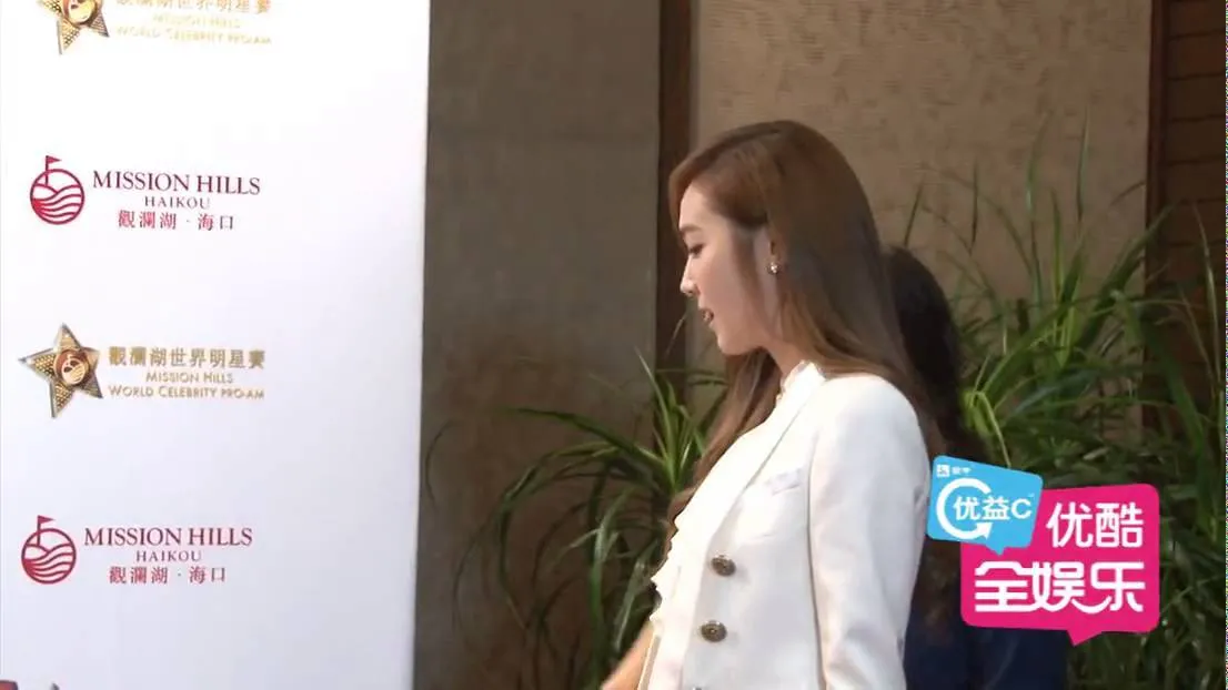 Jessica mantan member Girls Generation saat menghadiri  2014 Mission Hills World Celebrity Pro-Am di China @koreaboo.com