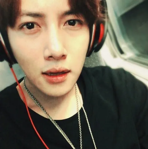 Ini nih bibir yang sempat buat heboh fans. ©instagram/jichangwook.