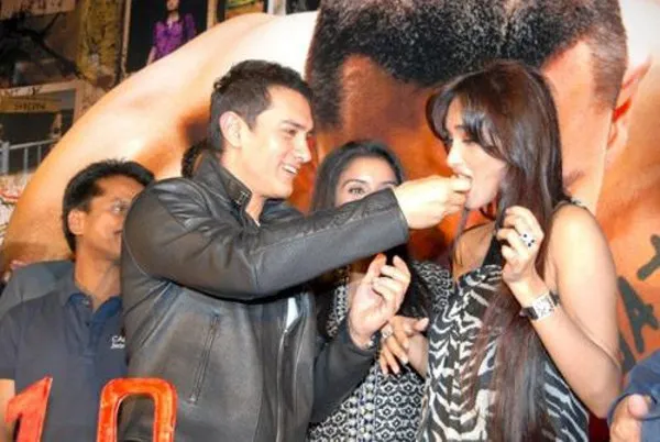 Jiah Khan dan Aamir Khan @ apunkachoice.com
