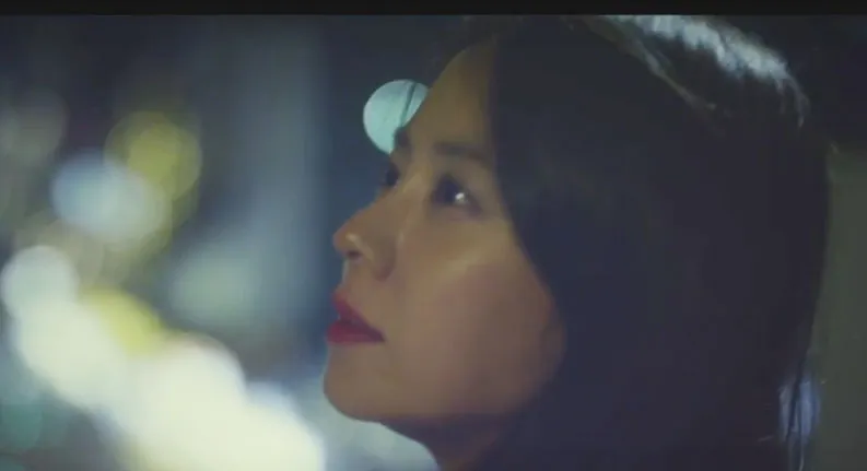 Song Ji Hyo jadi model MV cantik di klip Kang Gary ft Gaeko 'Lonely Night'. ©Youtube/1theK