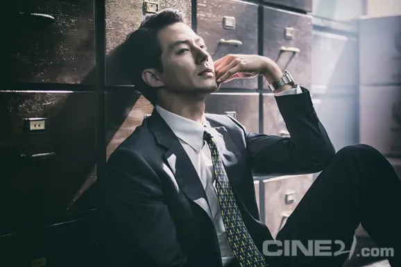 Jo In Sung untuk film THE KING © cine21.com