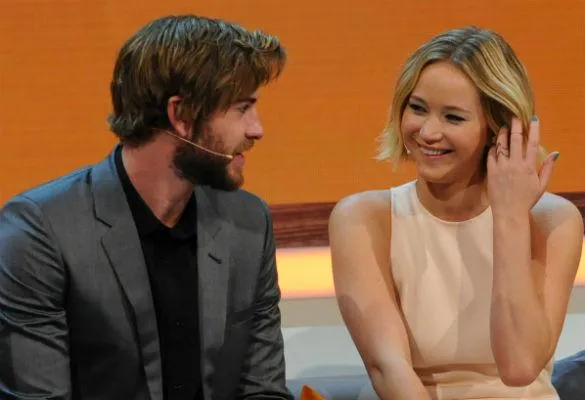Jennifer Lawrence - Liam Hemsworth @ entertainmentwise.com