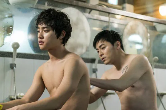Foto adegan bromance Jo Jung Suk & D.O dalam HYUNG © allkpop.com
