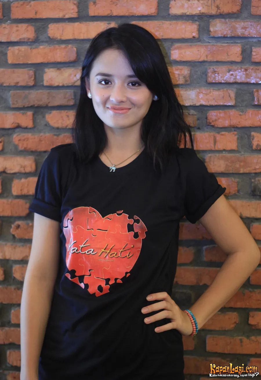 Bagi Joanna, menyatakan kasih sayang bisa dilakukan setiap hari