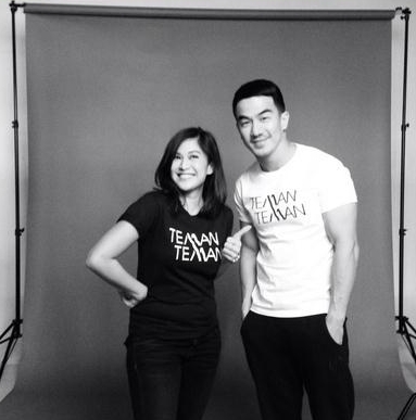 Foto Bareng Joe Taslim dan Dian  Sastrowardoyo untuk HIV 