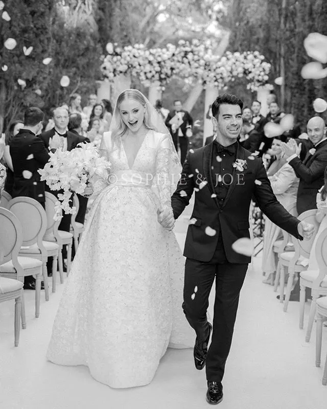 © instagram.com/joejonas