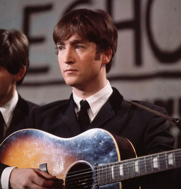John Lennon di tahun 1963 © Hulton