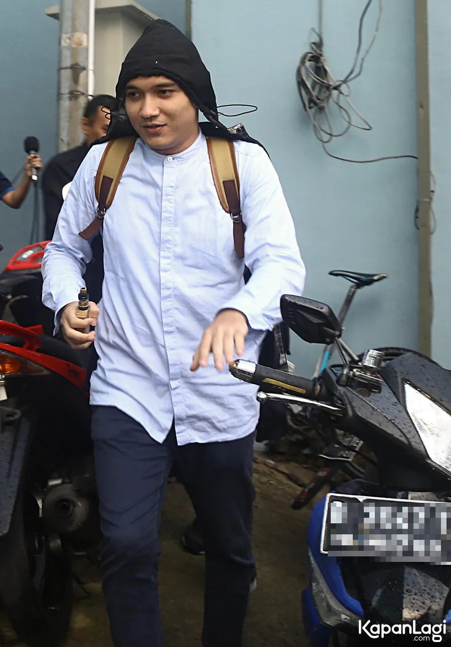 Mia mengagumi Egi sebagai pria dewasa yang baik dan cepat belajar soal agama © KapanLagi.com®/Budy Santoso