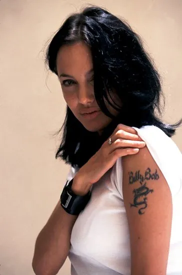 Tato Angelina Jolie untuk Billy Bob Thornton @ istimewa
