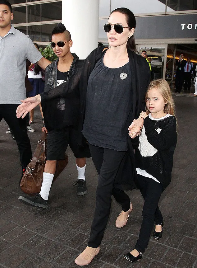 Jolie dan anak-anaknya lakoni terapi © Shutterstock/dailymail.co.uk