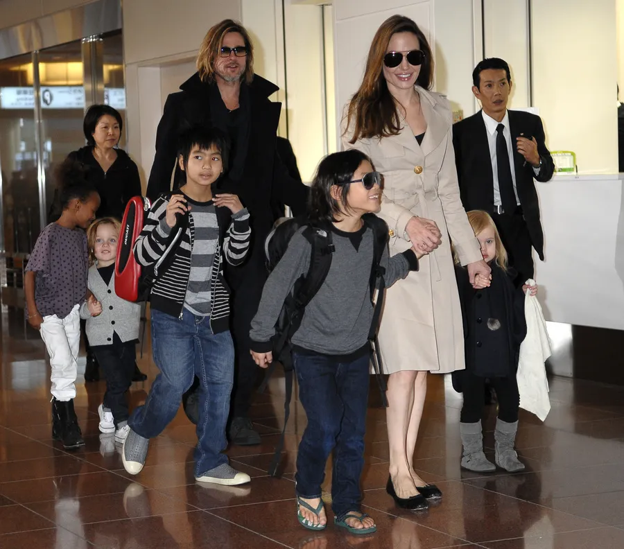 Anak-anak Angelina Jolie ©splashnews.com
