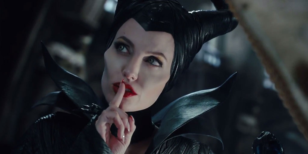 angelina jolie \'kerasukan\' gara-gara film maleficent