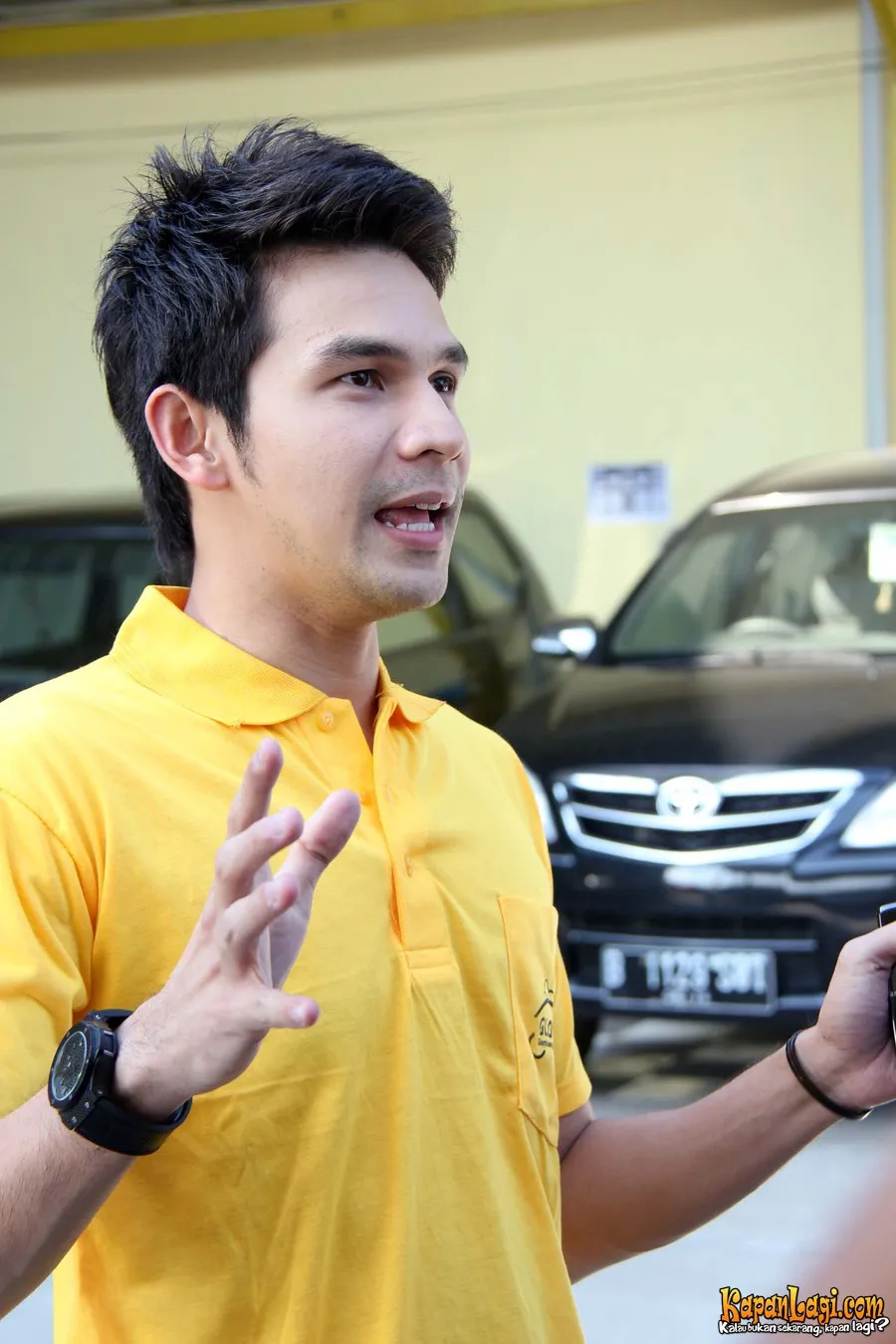 Menjalankan bisnis rental mobil, Jonathan Frizzy sempat kehilangan. ©KapanLagi.com®
