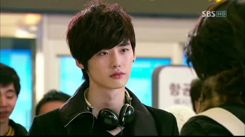 Lee Jong Suk saat memerankan Han Tae Sun. @SBS