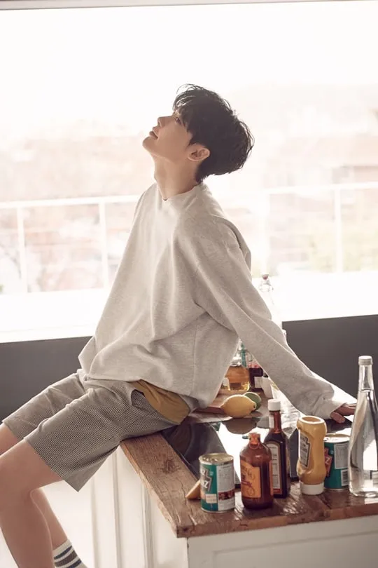 Lee Jong Suk mengaku lebih merasa nyaman bermain drama dari pada film. © soompi.com