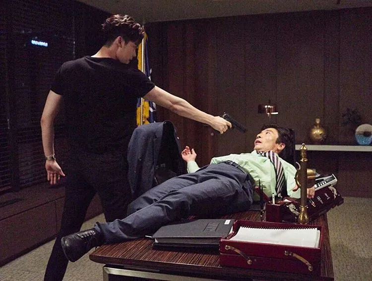 Teaser foto episode terbaru drama Lee Jong Suk - Han Hyo Joo W. ©Instagram/mbcdrama_w