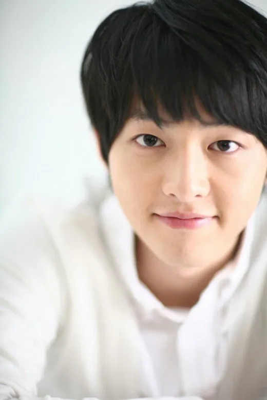 Foto masa kuliah Song Joong Ki, sudah cute ganteng sejak belum jadi artis. ©hancinema.net