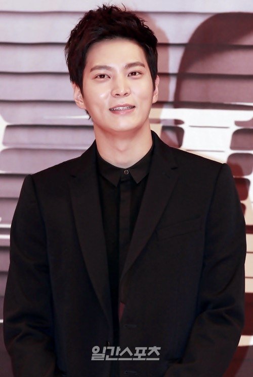 Joo Won memastikan akan melakukan tugas wajib militer sebagai tentara aktif. ©Ilgan Sports