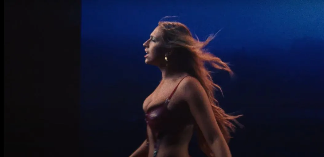 Tate McRae - run for the hills