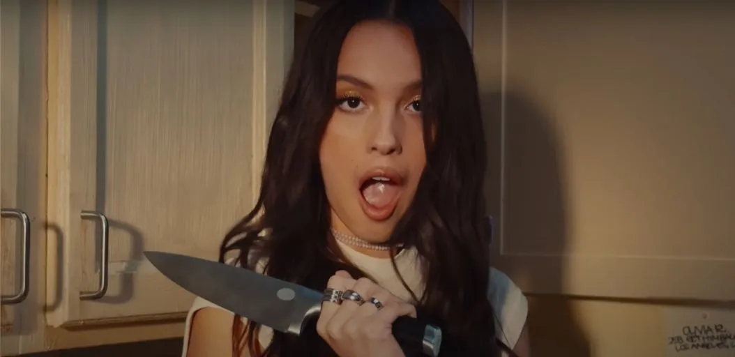 Olivia Rodrigo - Get Him Back dan Terjemahan
