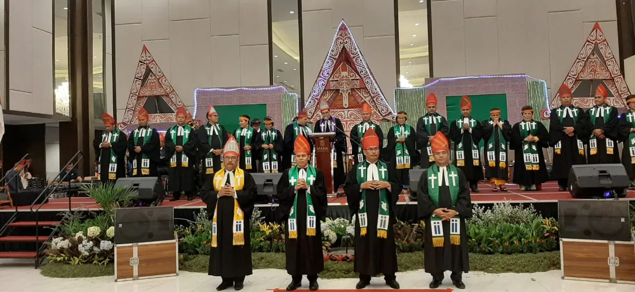Bernyanyi di Perayaan Natal