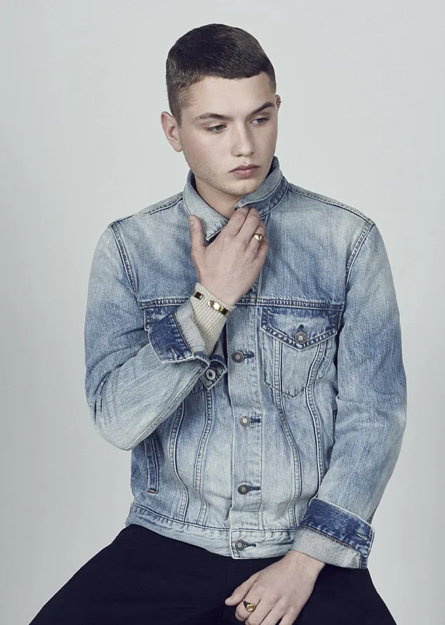Rafferty makin ganteng dan saingi ayahnya © Effra London