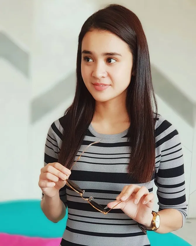 Michelle senang dengan konsep yang disuguhkan dalam resepsi Dimas dan Nadine (credit: instagram.com/michelleziu)