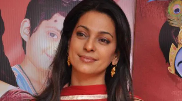 Juhi Chawla menilai wanita selalu berbagi pesan positif @indianexpress.com