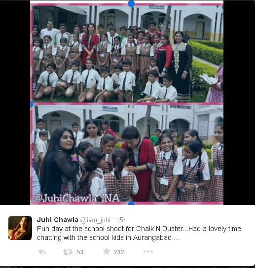 Ini momen Juhi syuting film terbarunya 'CHALK N DUSTER' di sekolah © Twitter.com/iam_juhi