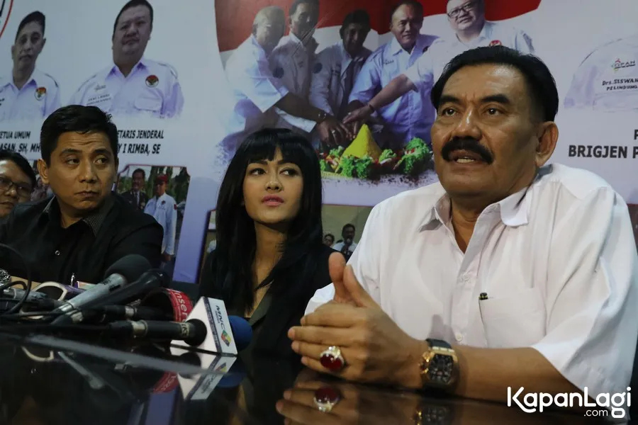 Julia Perezlaporkan balik Nikita Mirzani © KapanLagi.com/Muhammad Akrom Sukarya