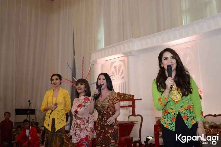 Eko Patrio pertemukan Jupe dan Depe © KapanLagi.com®/Muhammad Akrom Sukarya