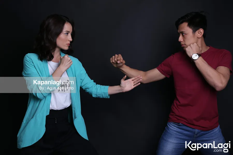 Julie Estelle dipertemukan kembali dengan David Hendrawan di HEADSHOT/©KapanLagi.com®/Agus Apriyanto