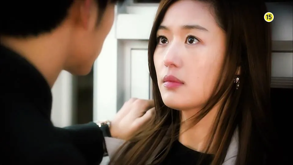 Akankah Jun Ji Hyun kembali membintangi drama karya Park Ji Eun? ©SBS