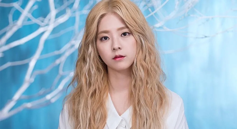 Belum raih puncak kesuksesan, Juniel harus berjuang tanpa gaji. © koreaboo.com