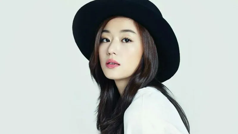 Jun Ji Hyun ungkap pendapat soal sosok aktris dan bintang. ©soompi.com