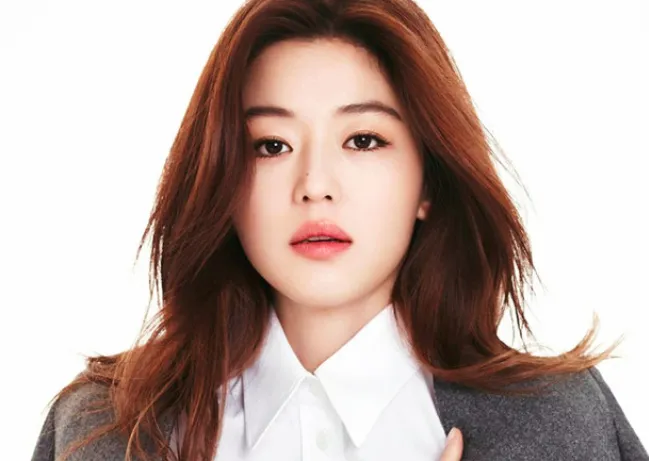 Jun Ji Hyun melahirkan hari ini (10/2). © soompi.com